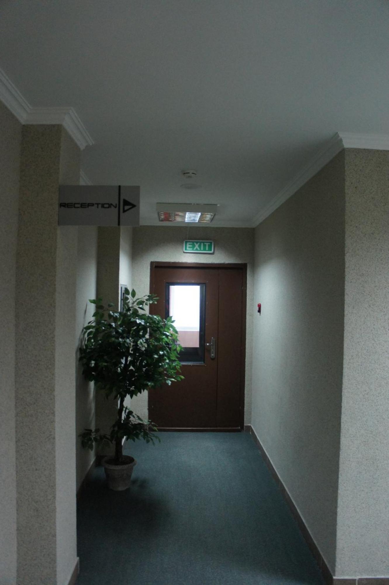 Vip House Hotel Астана Экстерьер фото