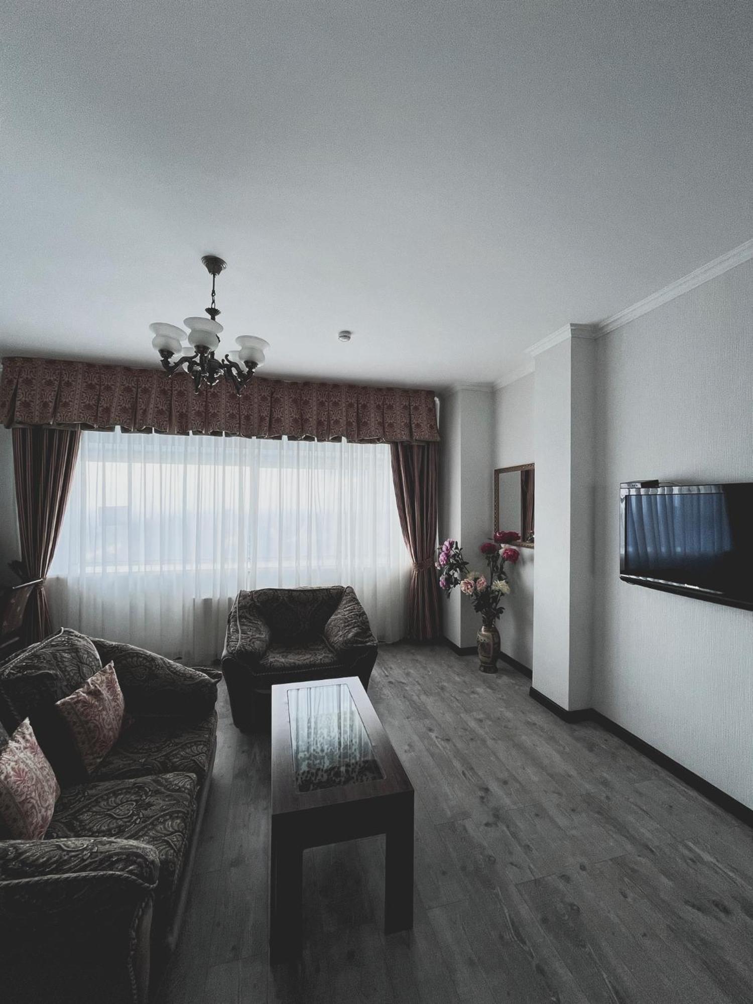 Vip House Hotel Астана Экстерьер фото