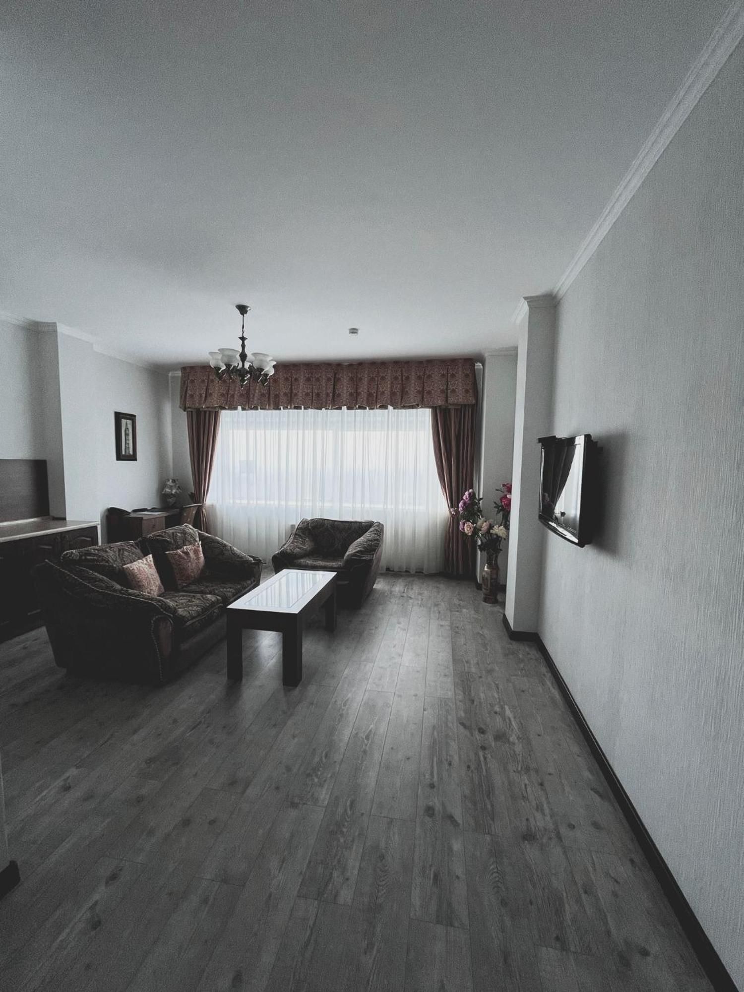 Vip House Hotel Астана Экстерьер фото