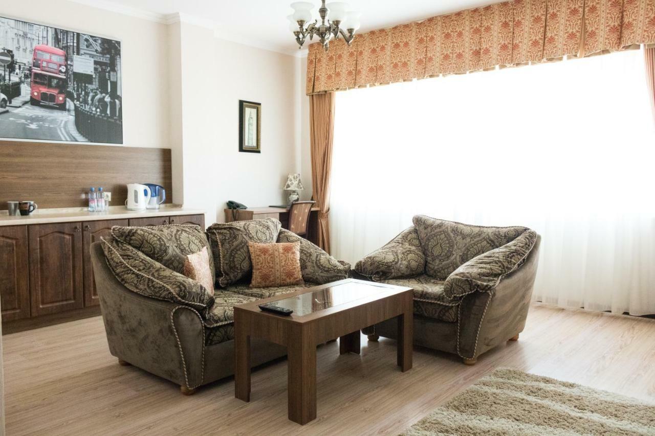 Vip House Hotel Астана Экстерьер фото